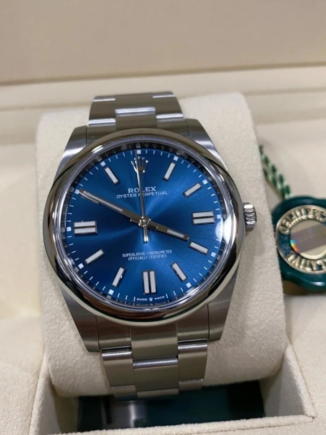 Rolex Oyster Perpetual series M124300-0003 watch