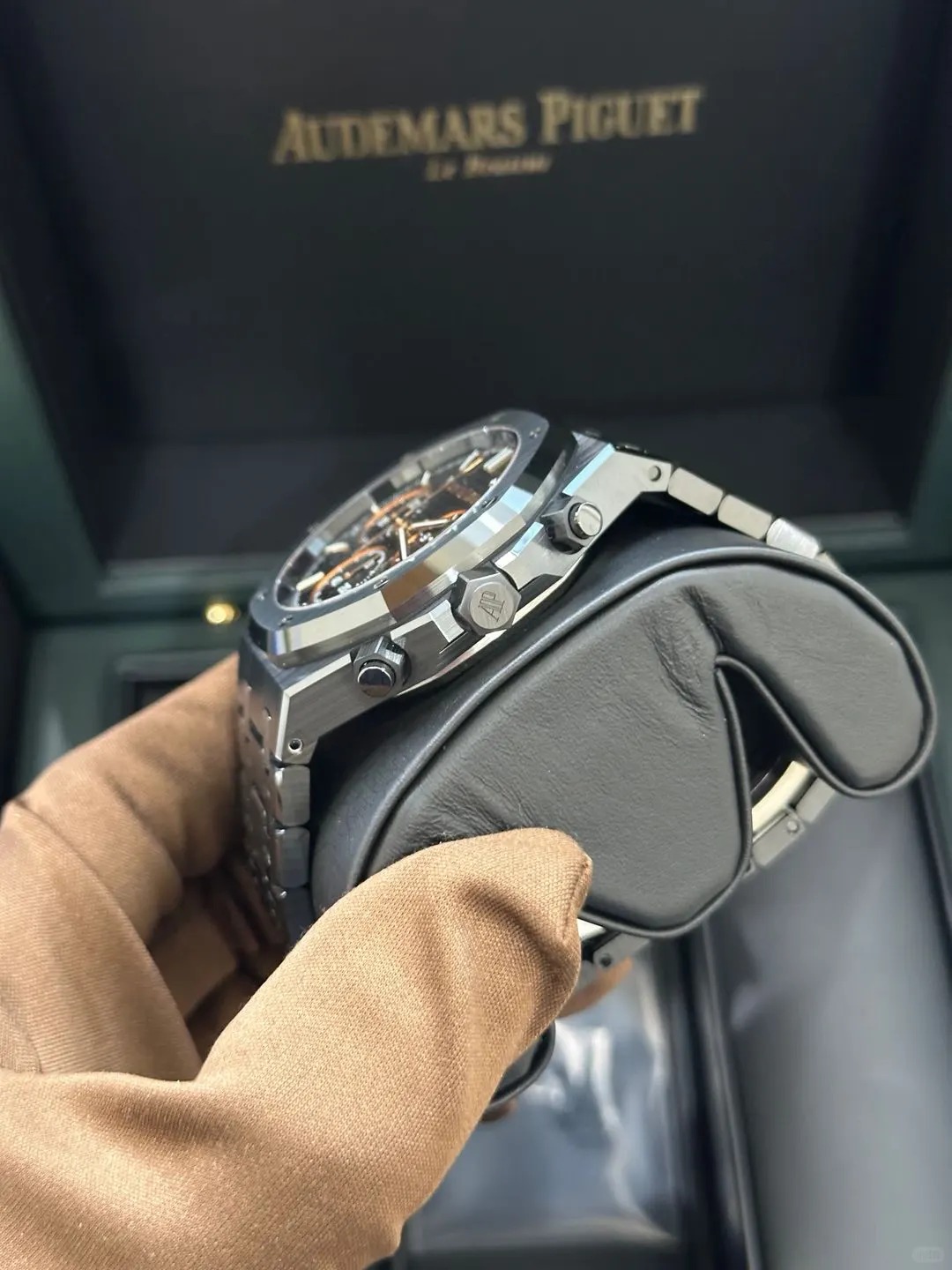 Audemars Piguet Royal Oak 26240CE.OO.1225CE.02 watch