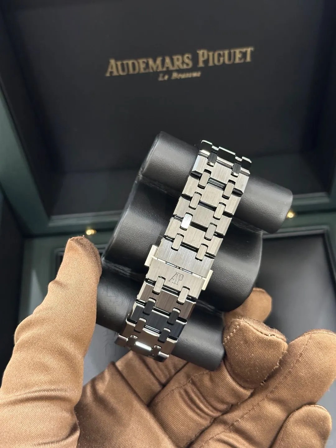 Audemars Piguet Royal Oak 26240CE.OO.1225CE.02 watch