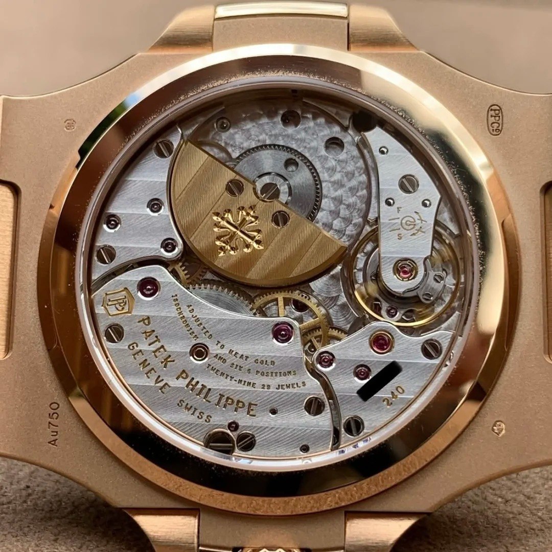 Patek Philippe Sport Elegant Series 5712R-001 Nautilus Watch