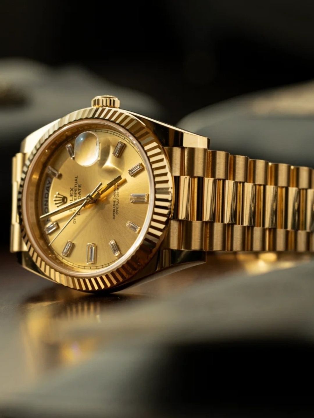 Rolex Day-Date series 218238 gold case with diamonds (218238 gold case with diamonds) watch