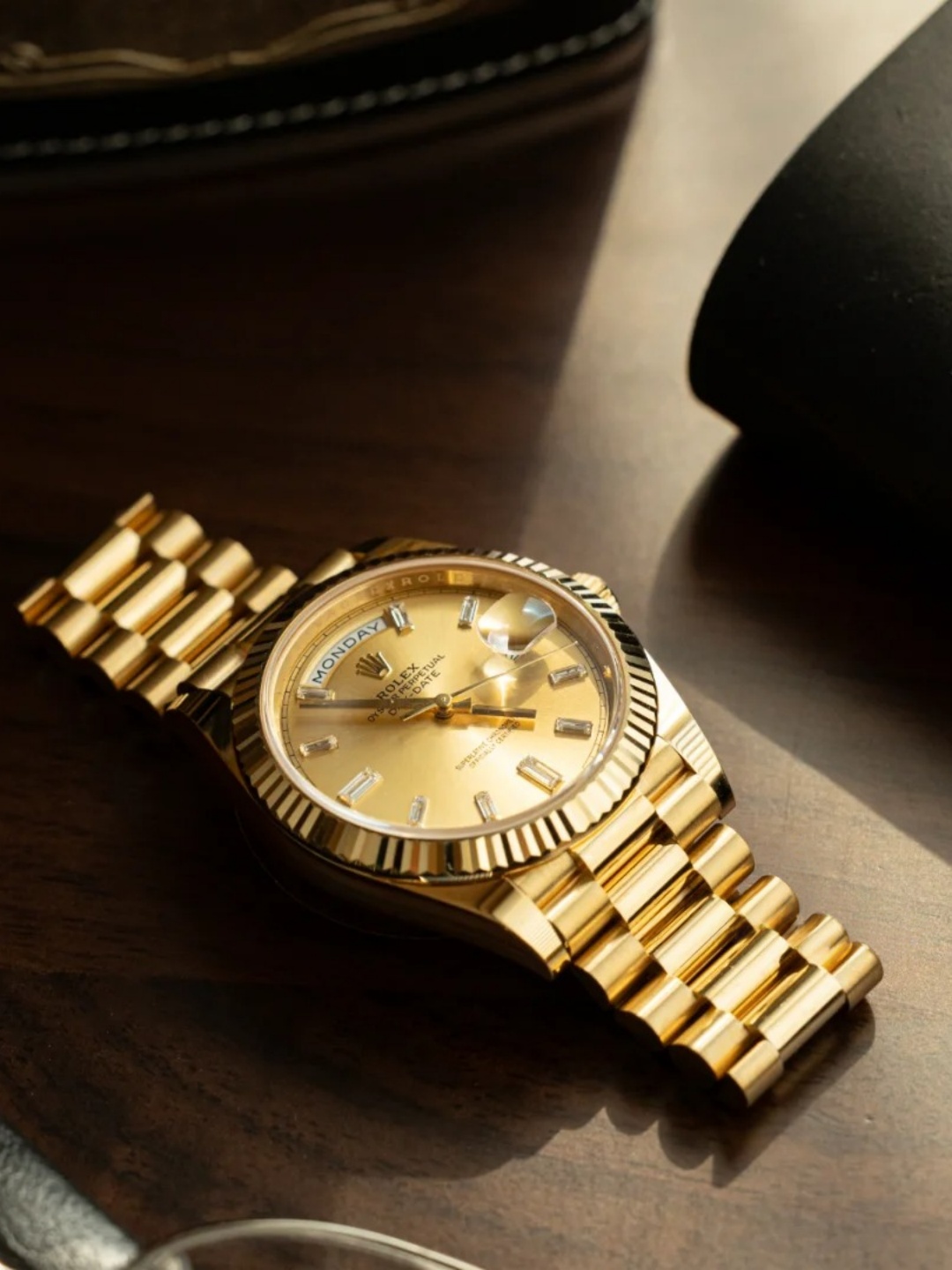 Rolex Day-Date series 218238 gold case with diamonds (218238 gold case with diamonds) watch