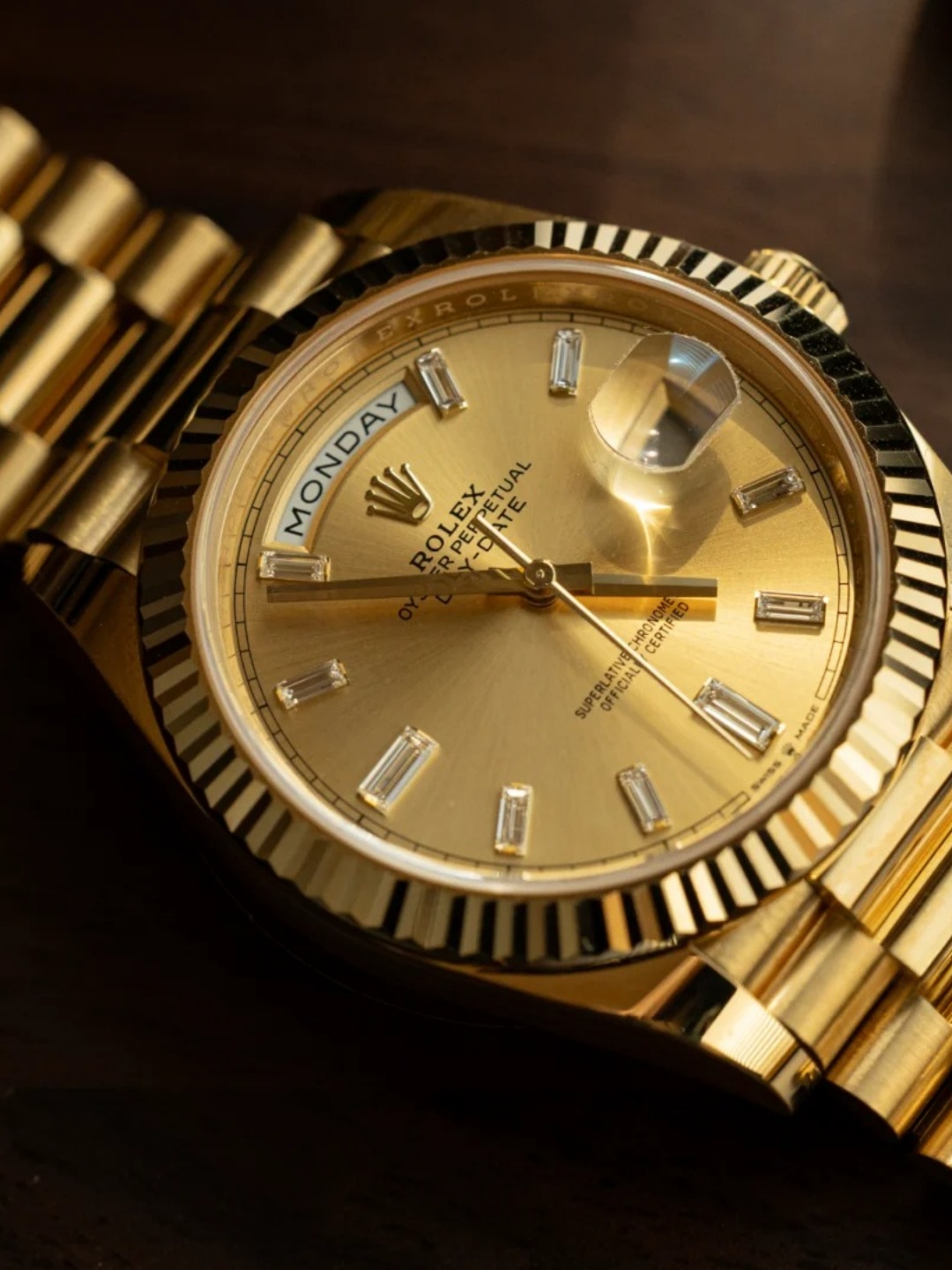 Rolex Day-Date series 218238 gold case with diamonds (218238 gold case with diamonds) watch