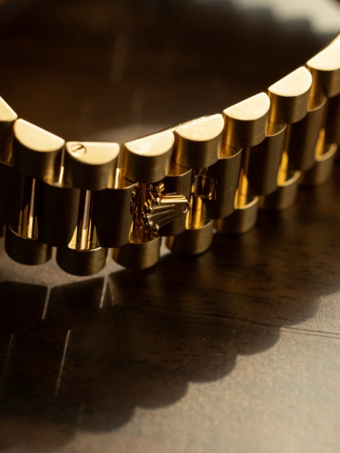 Rolex Day-Date series 218238 gold case with diamonds (218238 gold case with diamonds) watch