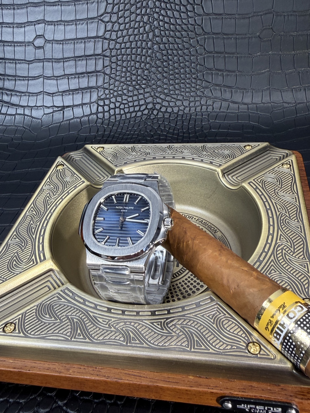 Patek Philippe Sport Elegant Series 5711/1A 010  Watch