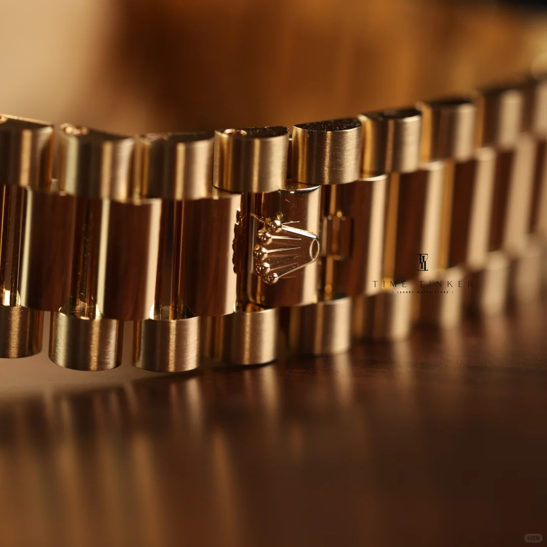 Rolex Sunday Calendar Series M228238-0004 Black Iced Sugar Watch