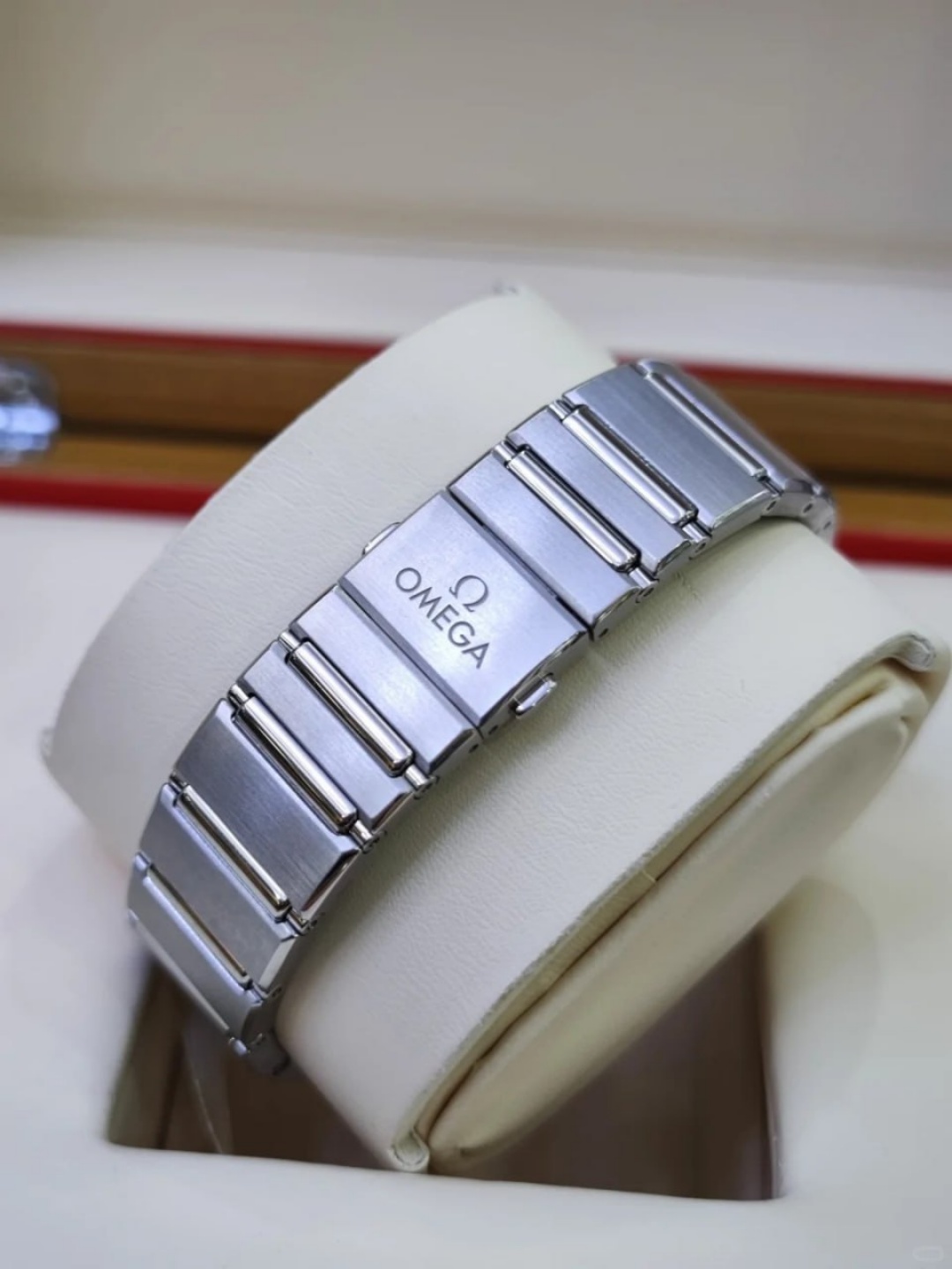 Omega Constellation Series 131.10.39.20.01.001 Watch