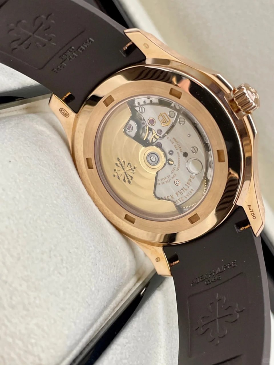 Patek Philippe AQUANAUT series 5167R-001 watch