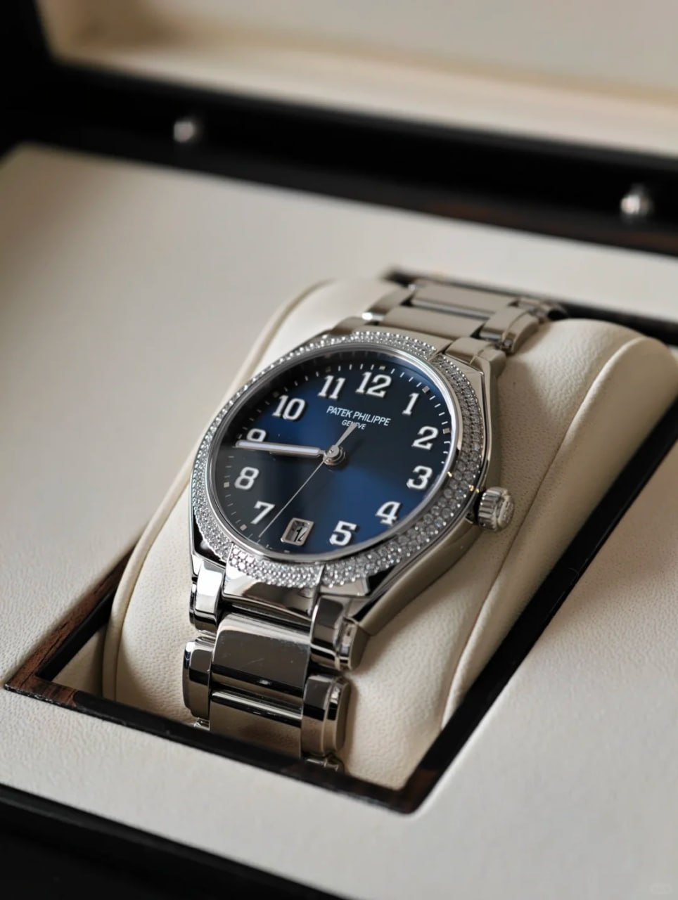 Patek Philippe TWENTY~4 Series 7300/1200A-001 Watch