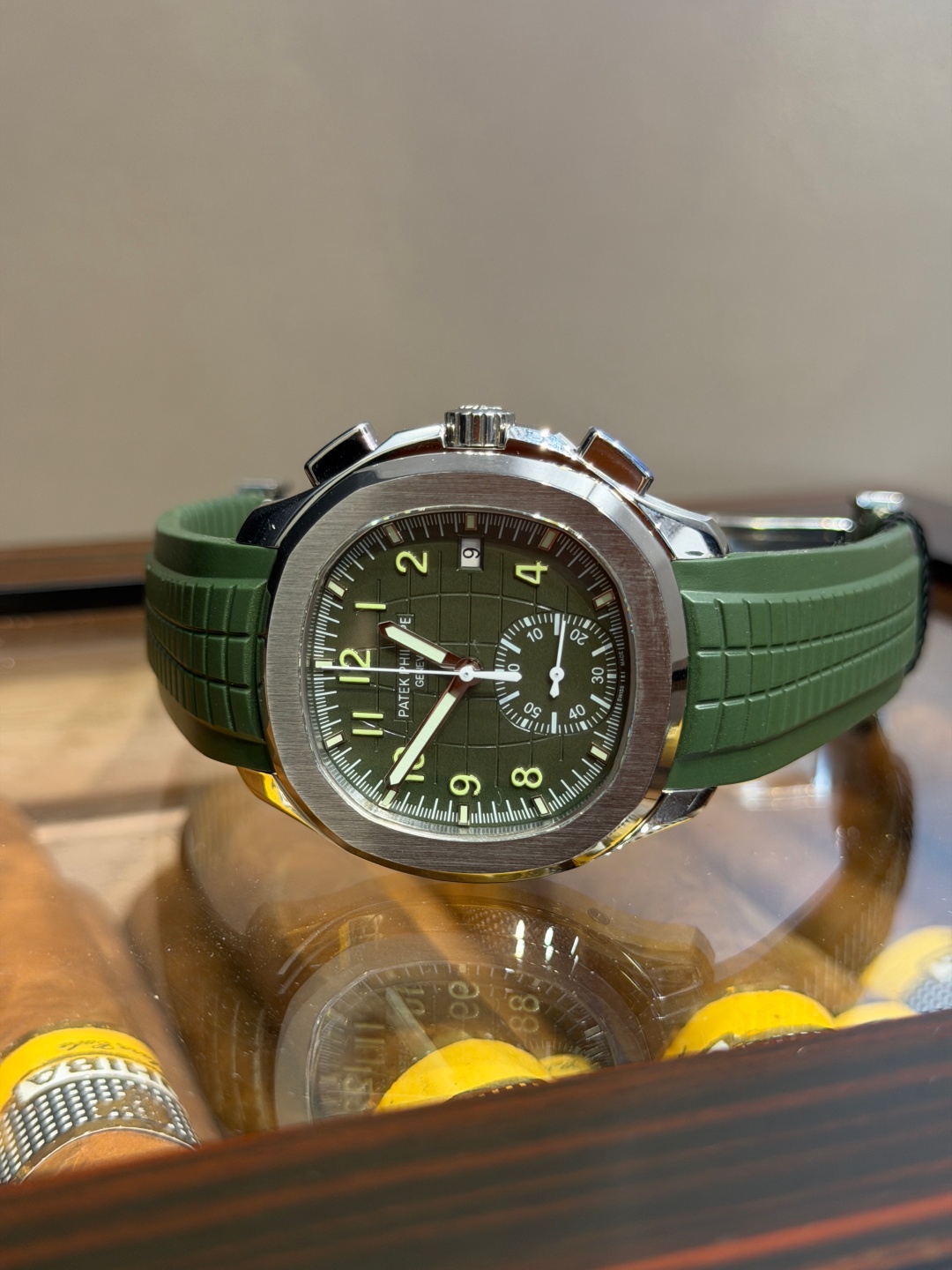 Patek Philippe AQUANAUT series 5968G-010 watch