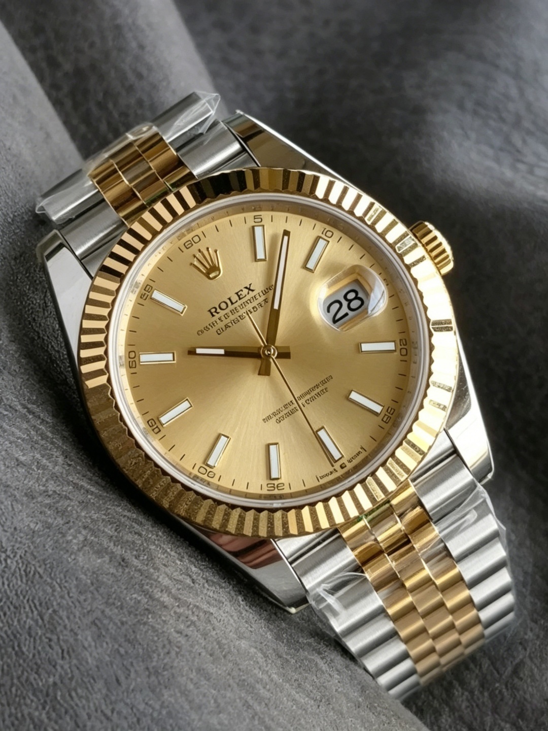 Rolex Day-Date series M126233-0015 watch