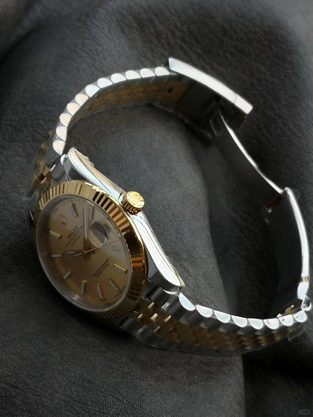 Rolex Day-Date series M126233-0015 watch