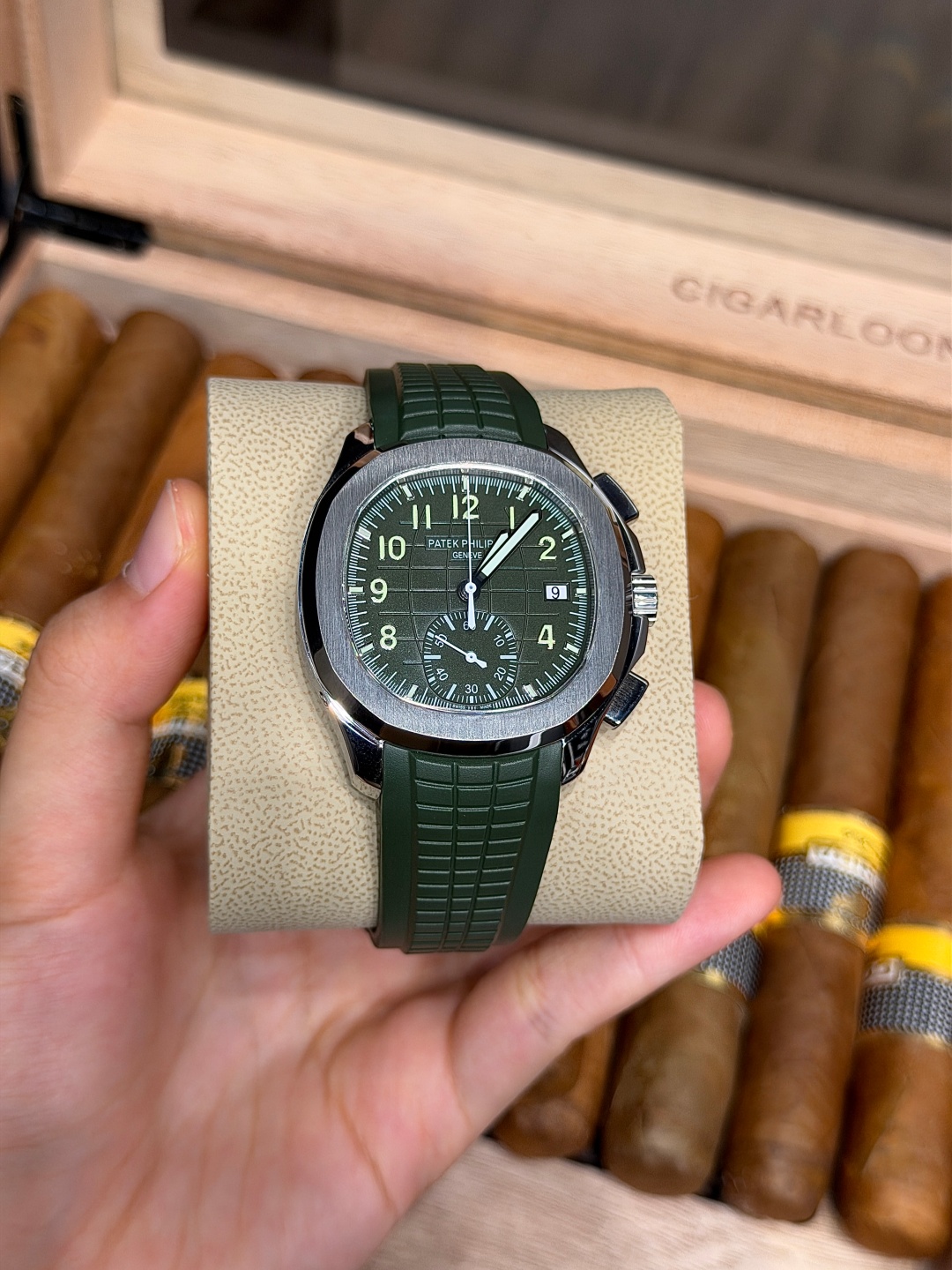 Patek Philippe AQUANAUT series 5968G-010 watch