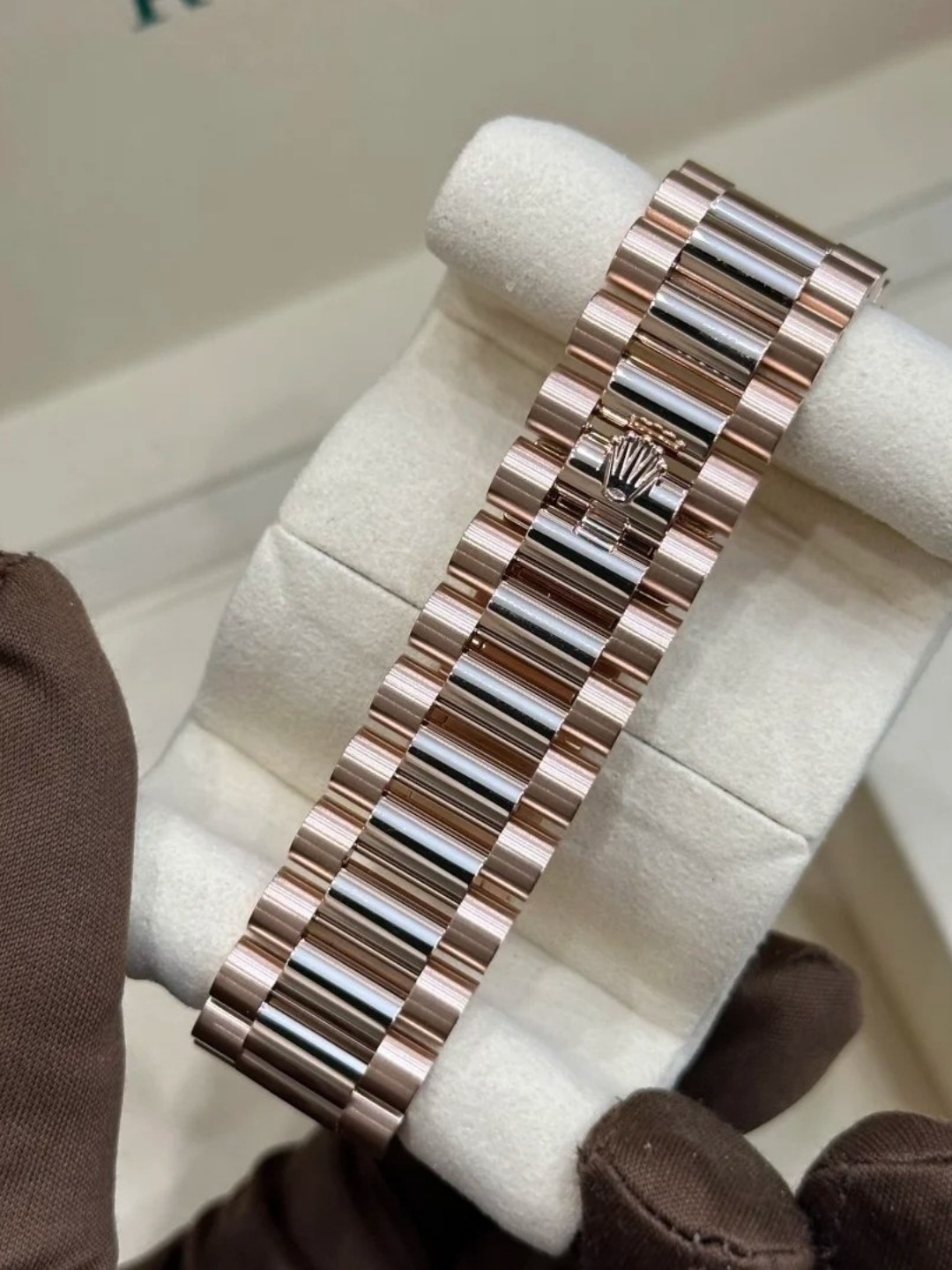 Rolex Calendar Series M228235-0053 Watch