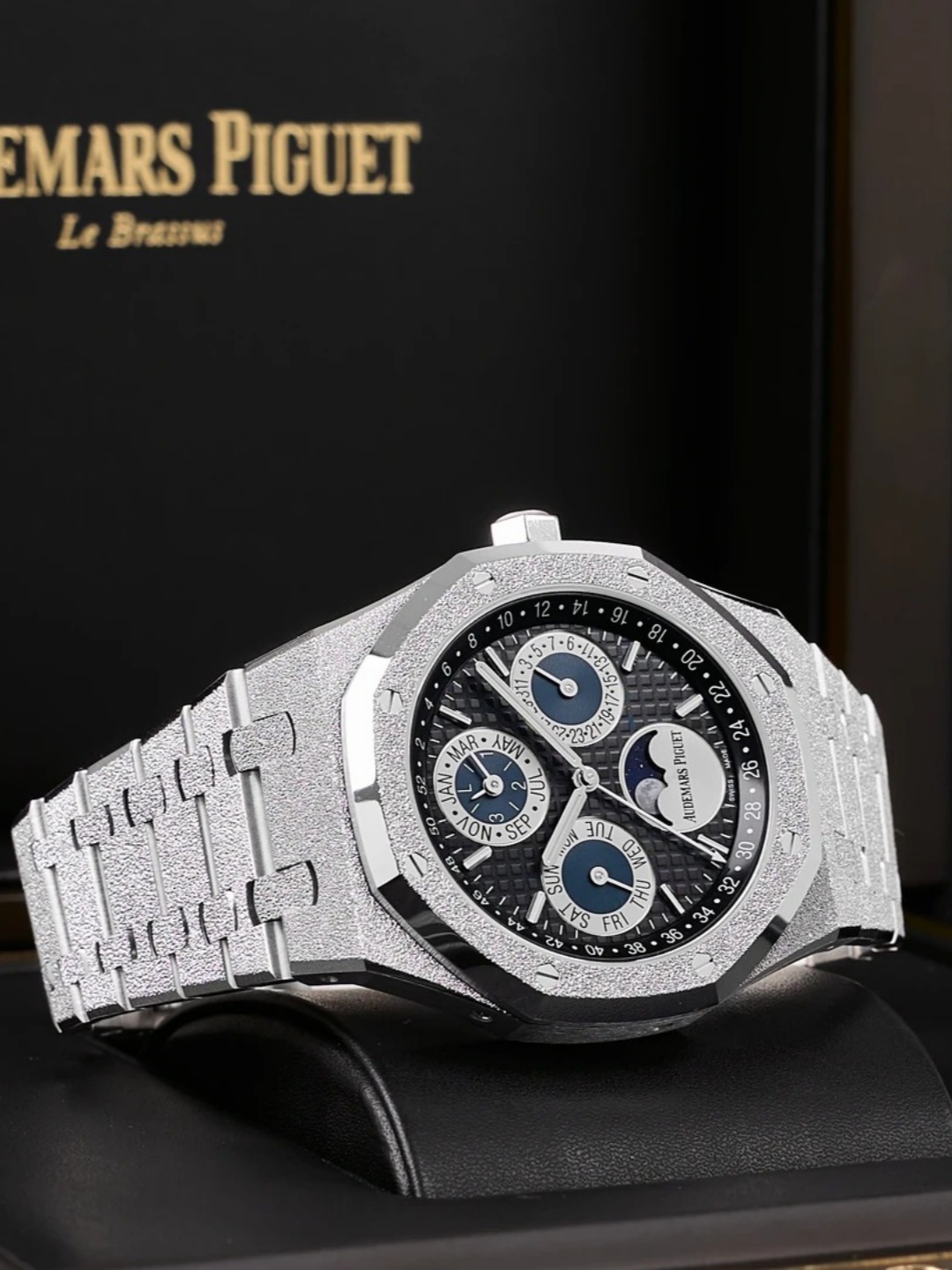Audemars Piguet Royal Oak Series 26574BC.GG.1224BC.01 Watch