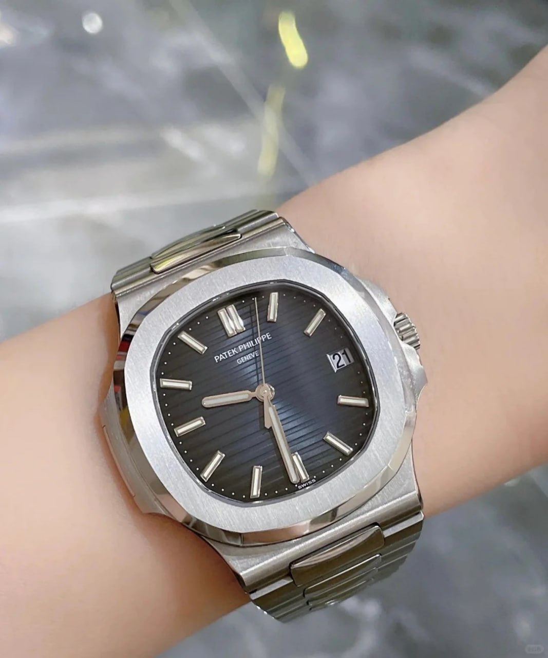 Patek Philippe Sport Elegant Series 5990/1R-001 Watch