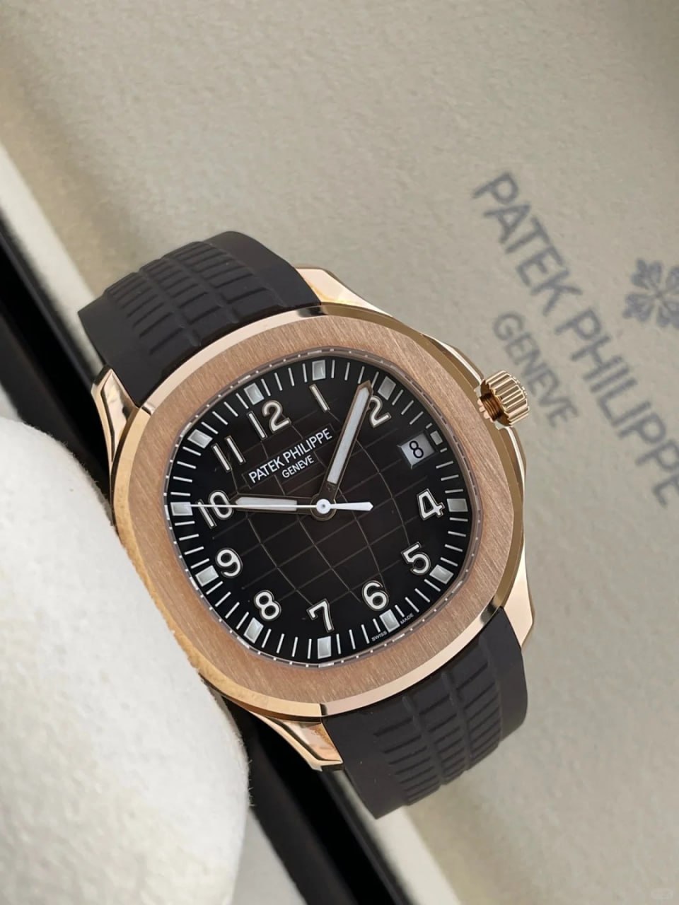 Patek Philippe AQUANAUT series 5167R-001 watch