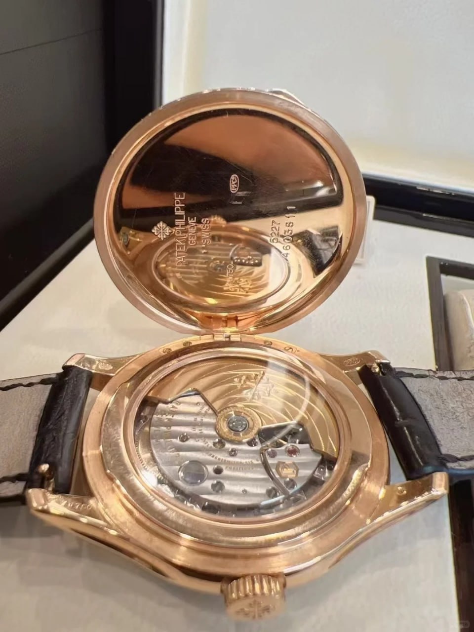 Patek Philippe Classic Watch Series 5227R-001