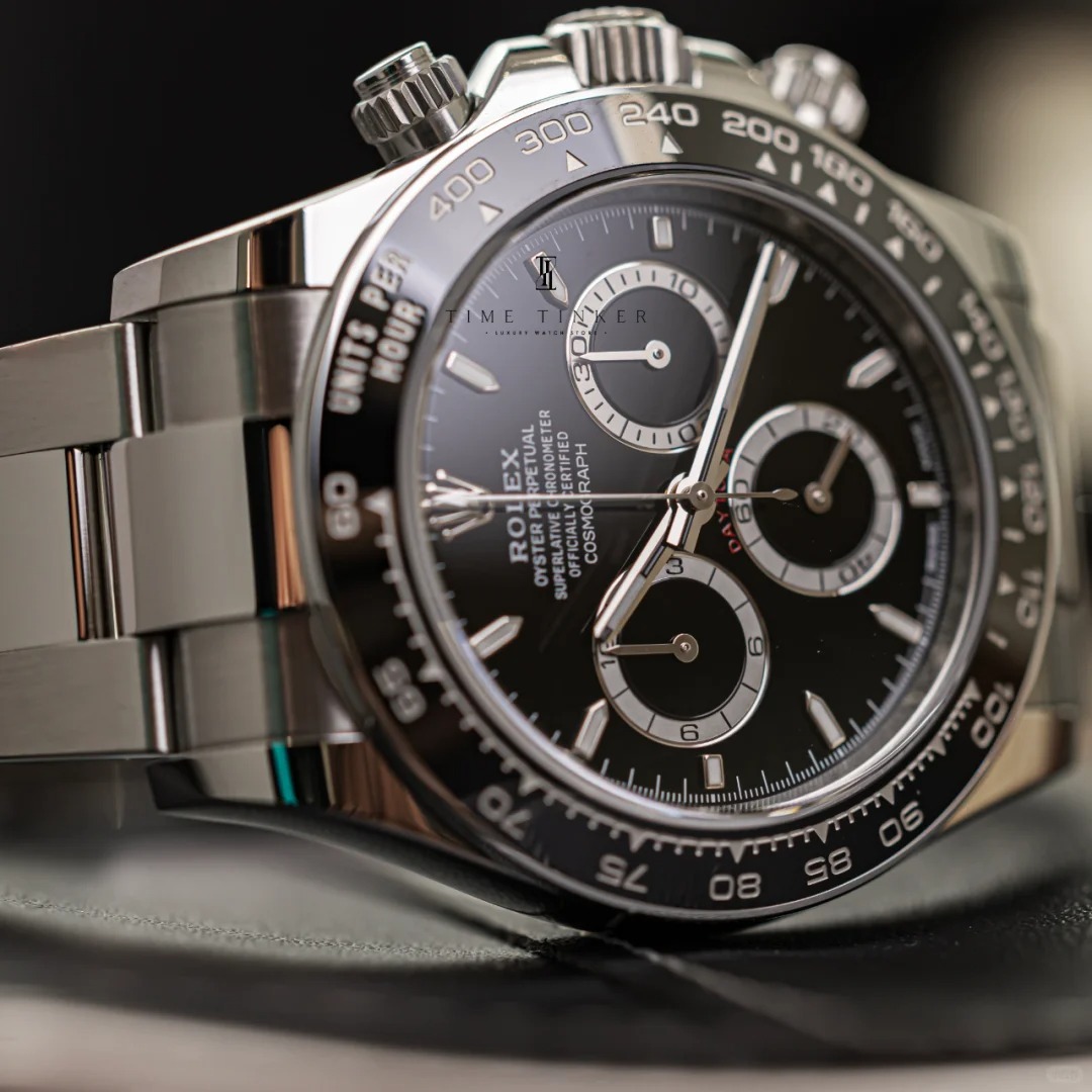 Rolex Cosmos Distinguished Chronograph Series M126500LN-0002  Watch