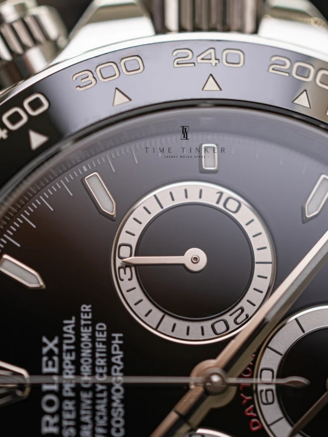 Rolex Cosmos Distinguished Chronograph Series M126500LN-0002  Watch