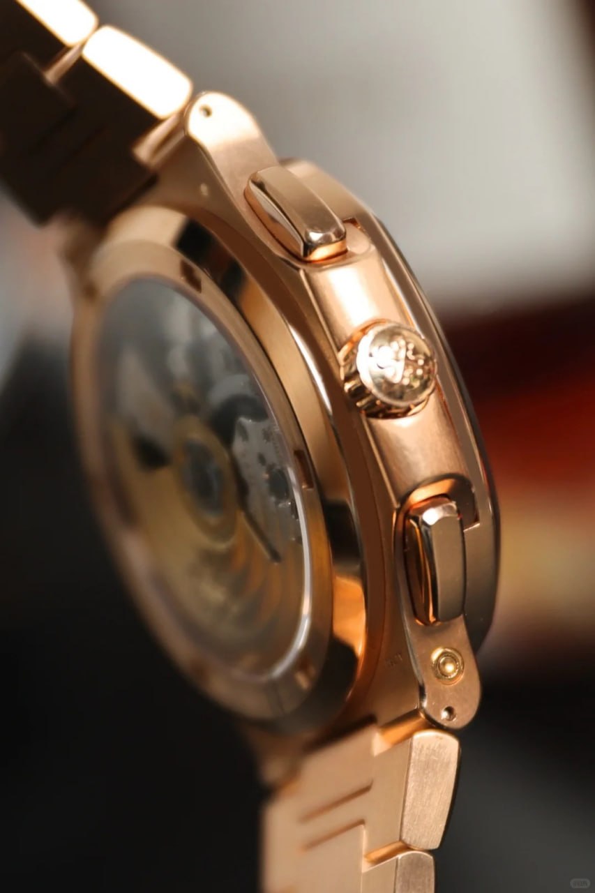 Patek Philippe Sport Elegant Series 5990/1R-001 Watch