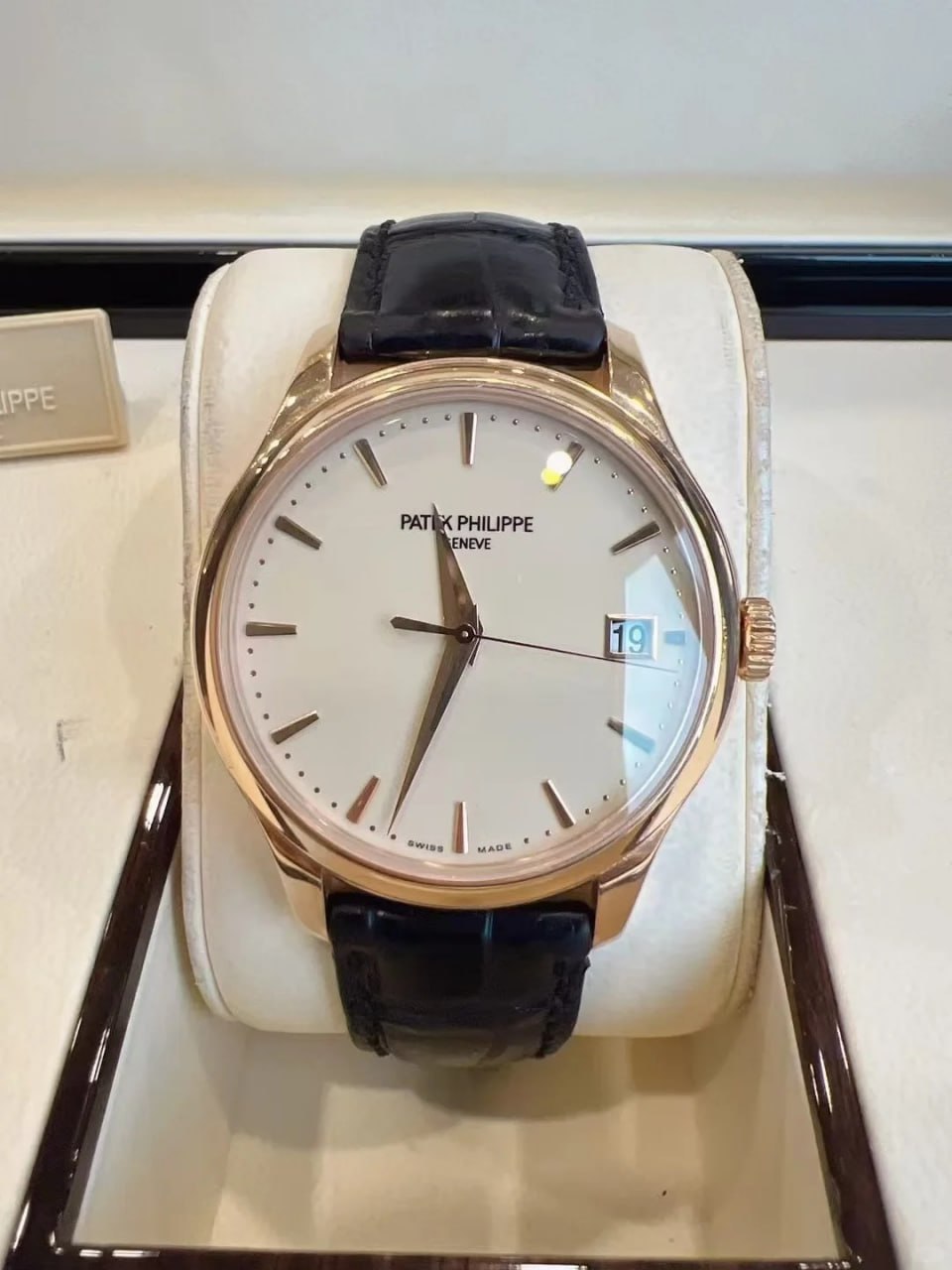 Patek Philippe Classic Watch Series 5227R-001