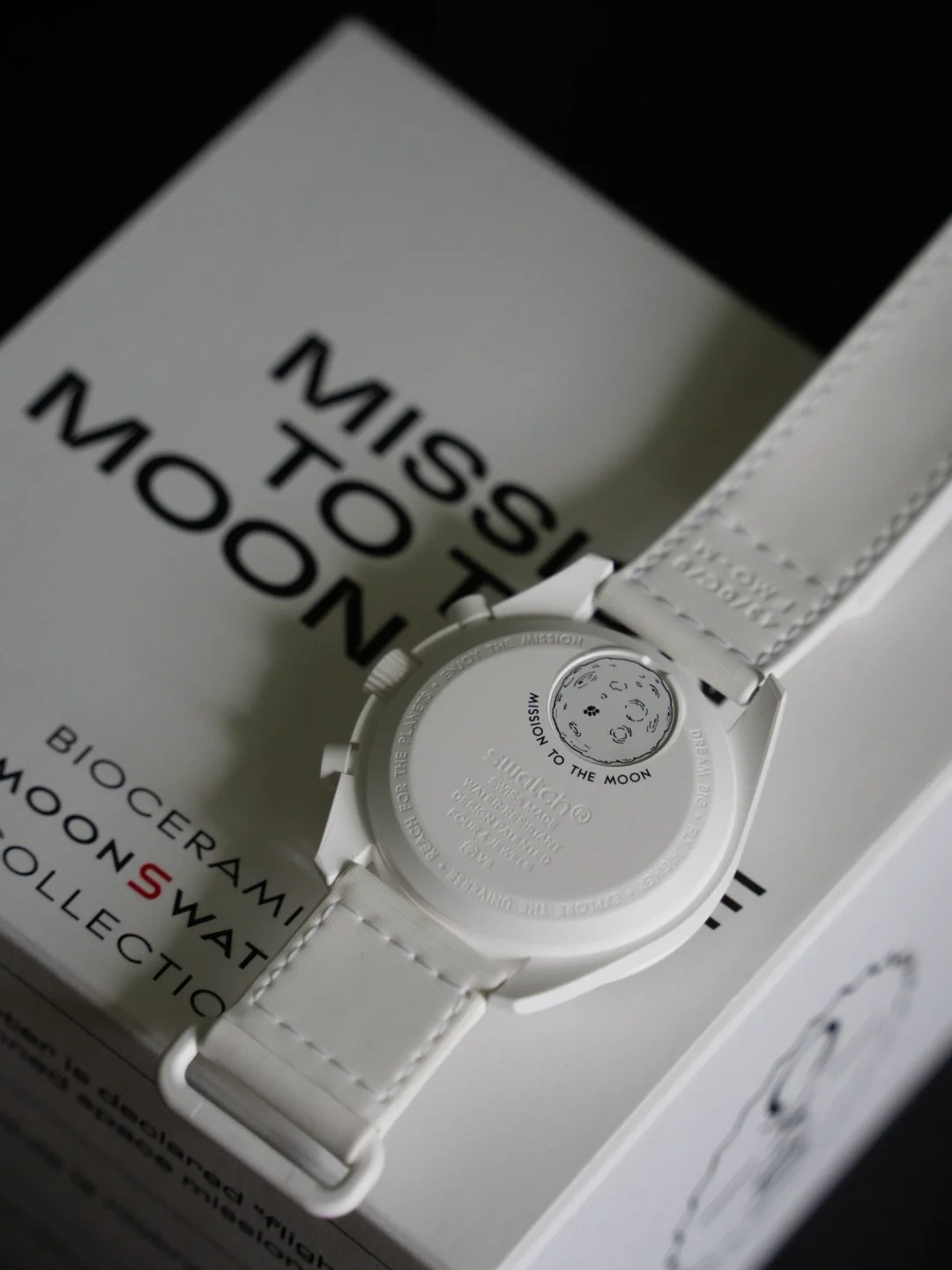 Swatch BIOCERAMIC MOONSWATCH series SO33W700  watch