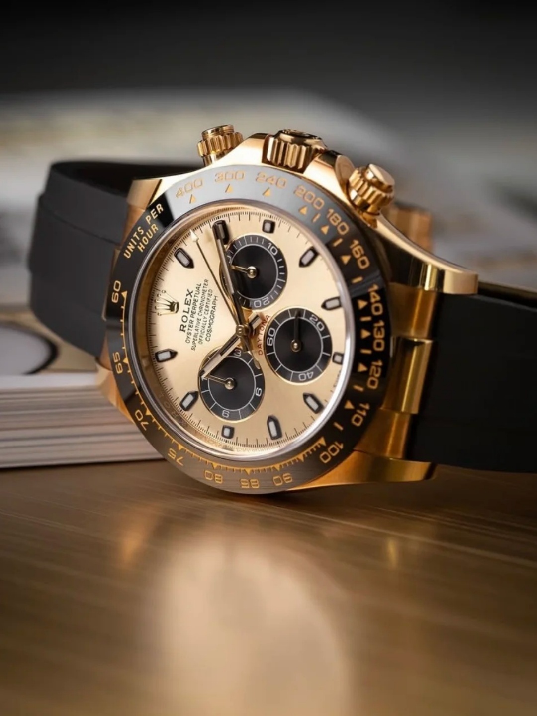 Rolex Cosmos Distinguished Chronograph Series M116518ln-0048 Watch