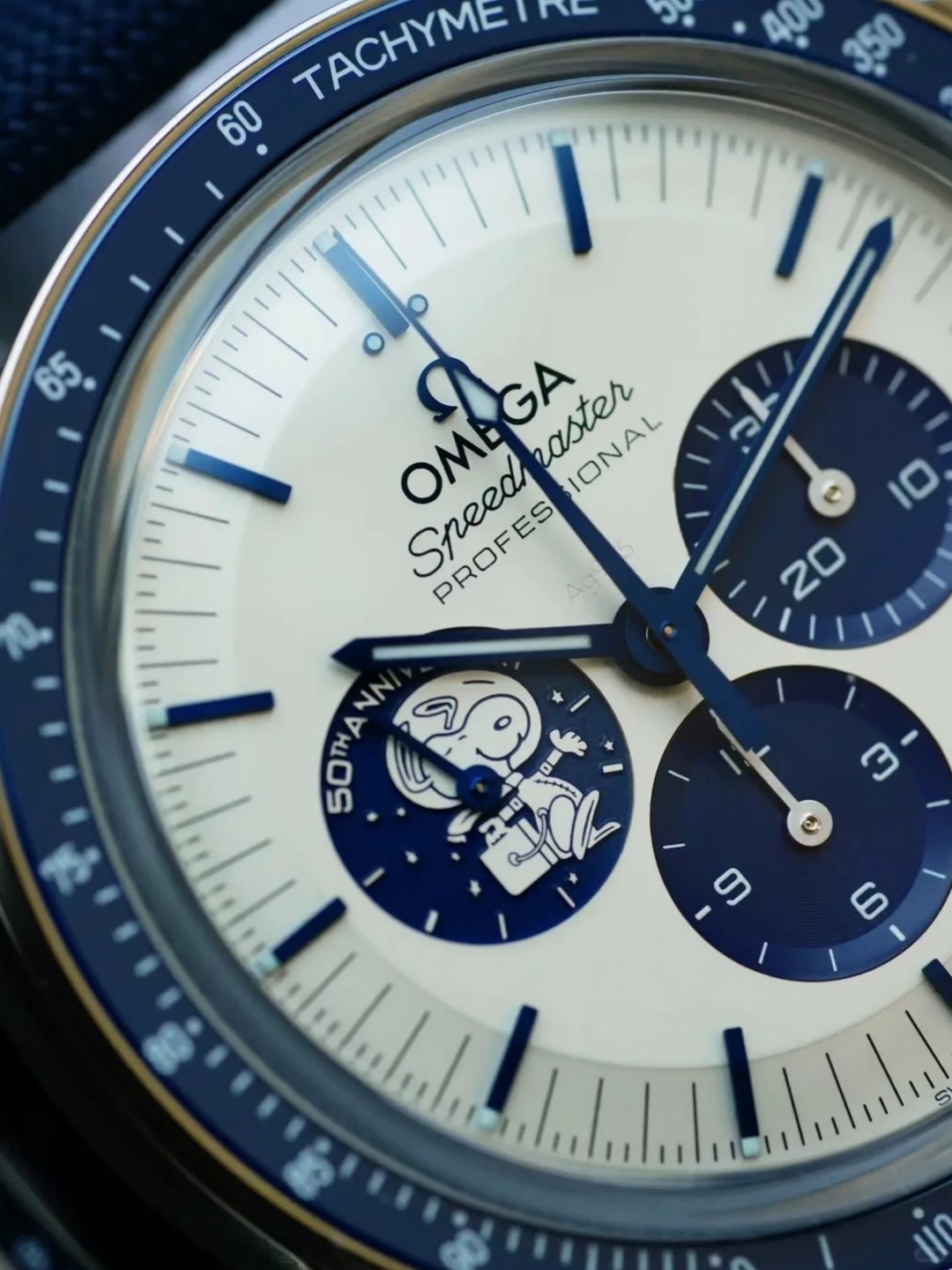 Omega Superlative Series 310.32.42.50.02.001 The Snoopy Award “50th Anniversary Commemorative Watch