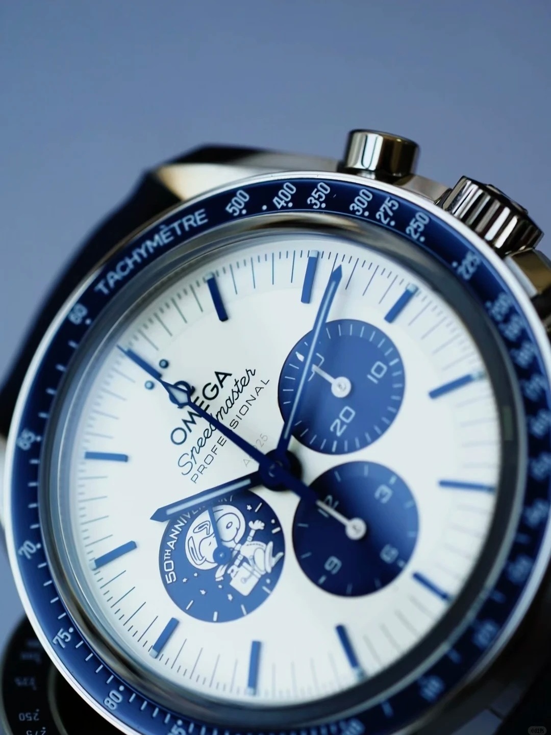 Omega Superlative Series 310.32.42.50.02.001 The Snoopy Award “50th Anniversary Commemorative Watch