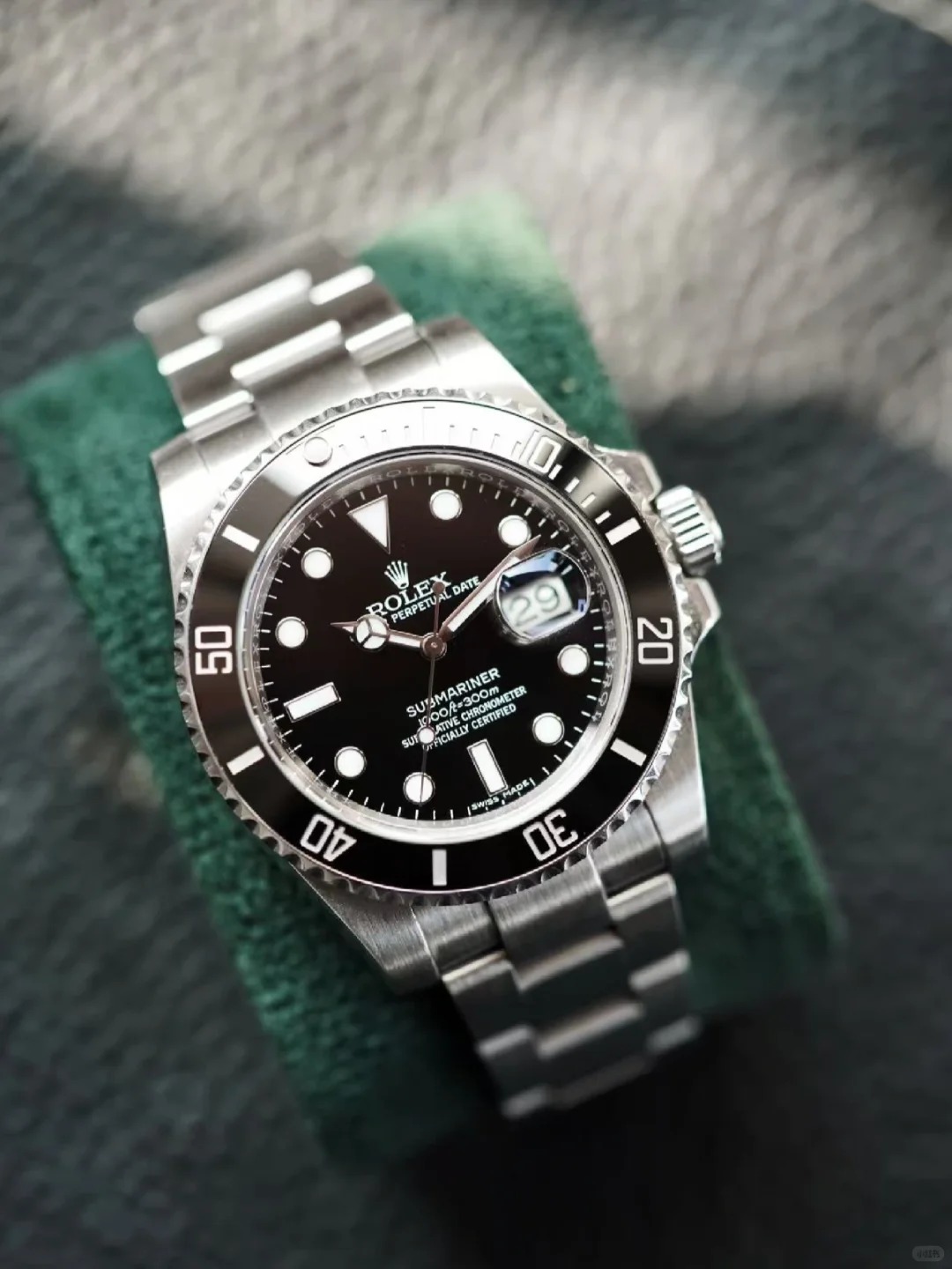 Rolex Submariner Series M124060-0001 (M1240600001) Watch