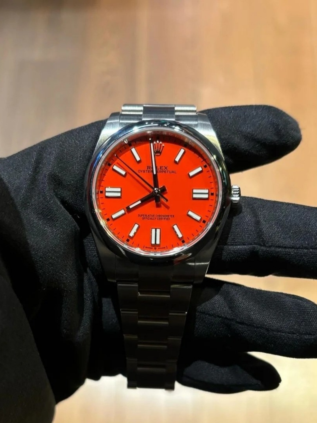 Rolex Oyster Perpetual series M124300-0007  watch
