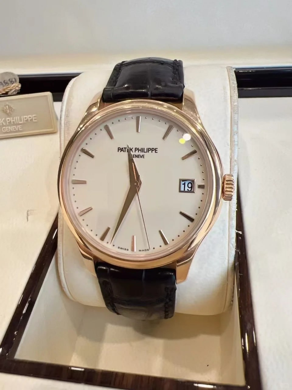 Patek Philippe Classic Watch Series 5227R-001