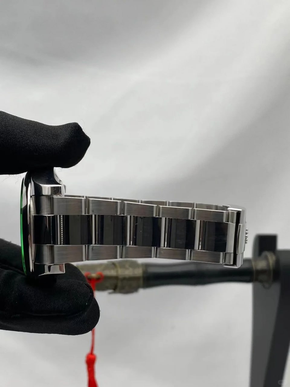 Rolex Gravé Series M116400GV-0001 Black Dial Watch