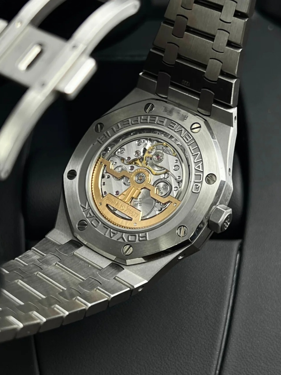 Audemars Piguet Royal Oak Series 26574ST.OO.1220ST.03 Watch