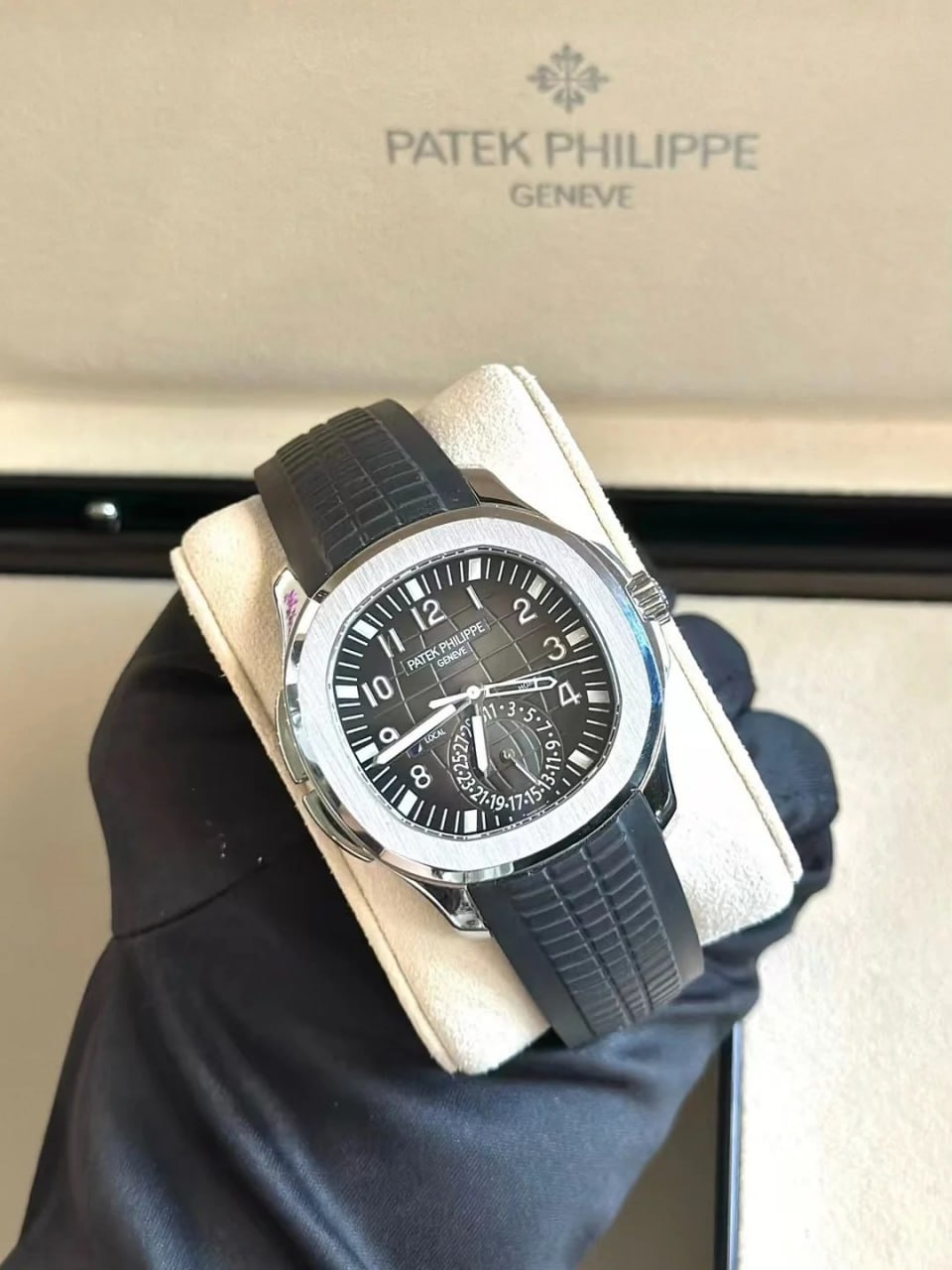 Patek Philippe AQUANAUT Series 5164A-001 Watch