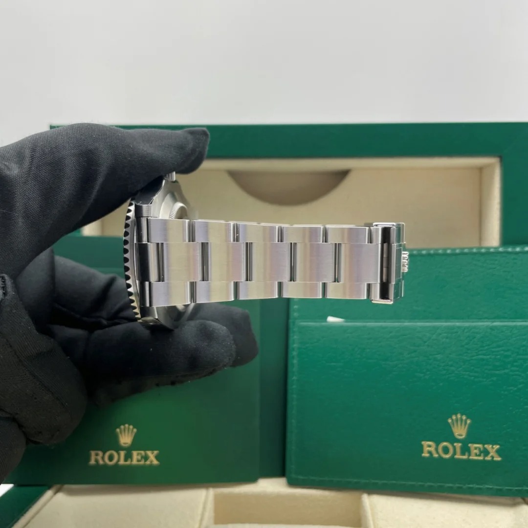 Rolex Submariner series  New Silver Ghost M126610LV0002 watch
