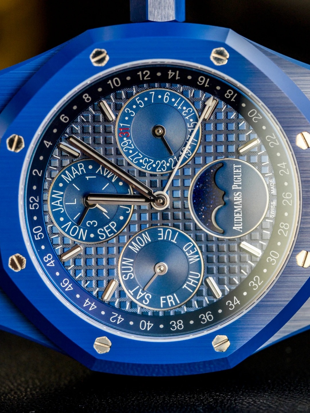 Audemars Piguet Royal Oak Series 26579CS.OO.1225CS.01 Watch