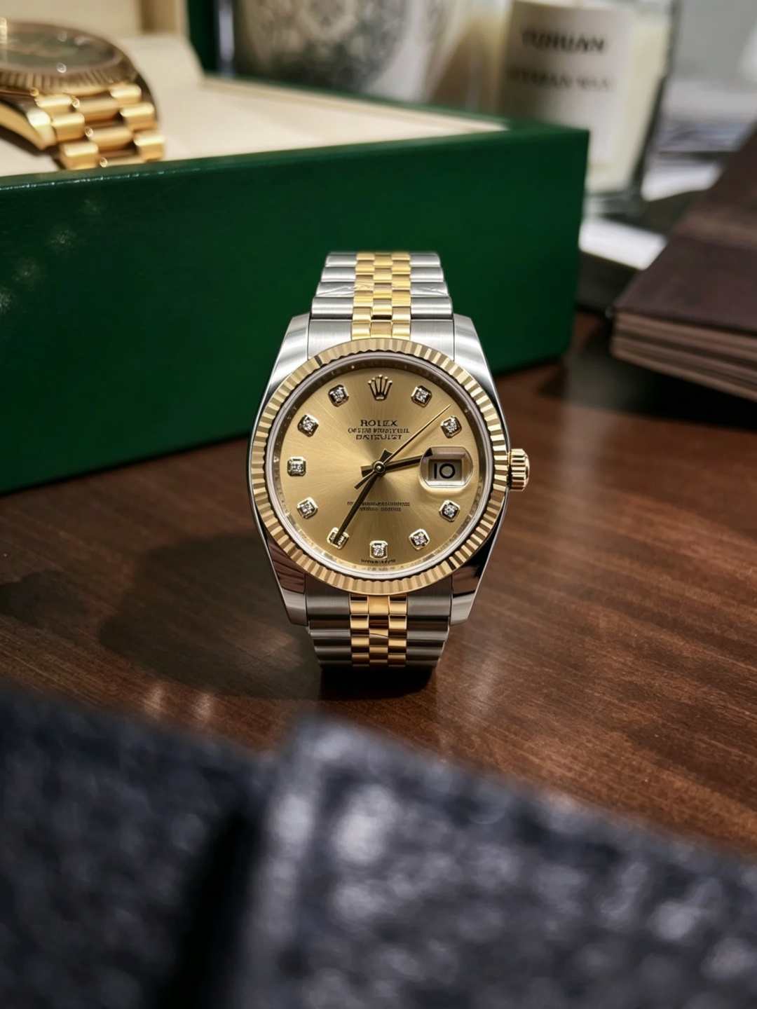 Rolex Day-Date series 116233 champagne dial with diamonds ( champagne dial with diamonds) watch