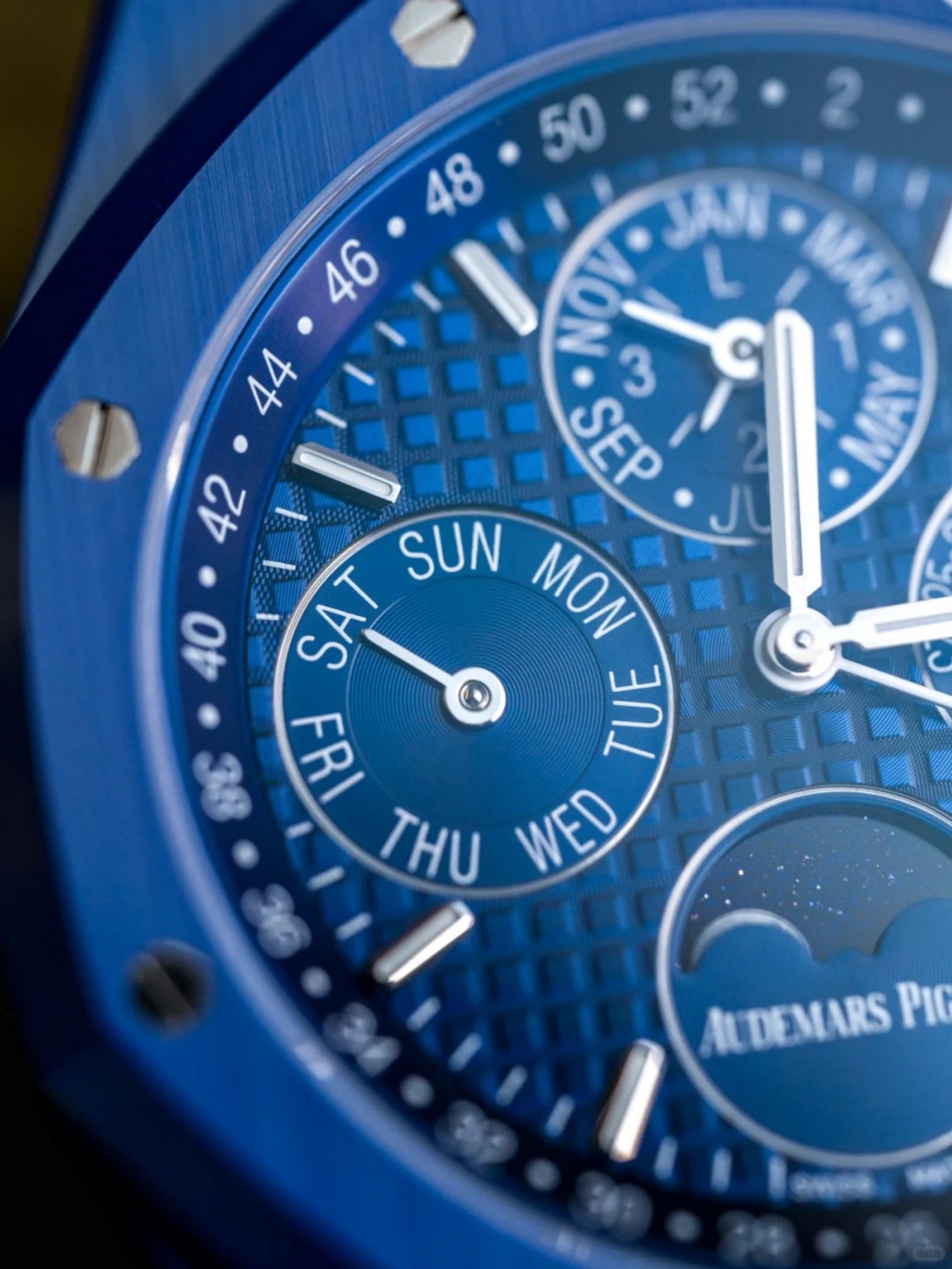 Audemars Piguet Royal Oak Series 26579CS.OO.1225CS.01 Watch