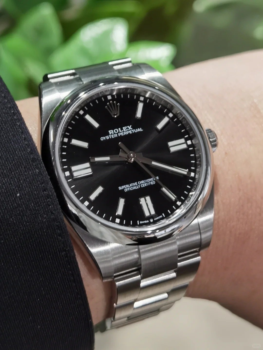 Rolex Oyster Perpetual series M124300-0002 watch