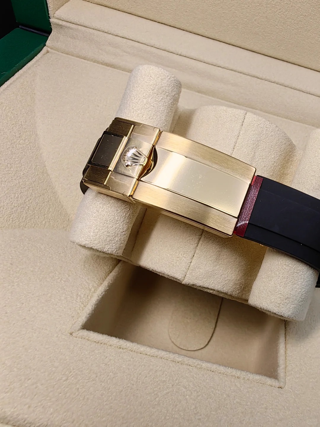 Rolex Cosmos Distinguished Chronograph Series M116518ln-0078 Watch