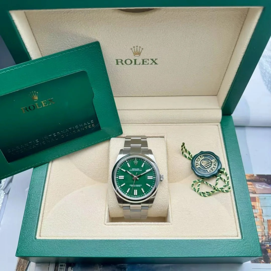 Rolex Oyster Perpetual series M124300-0005 watch