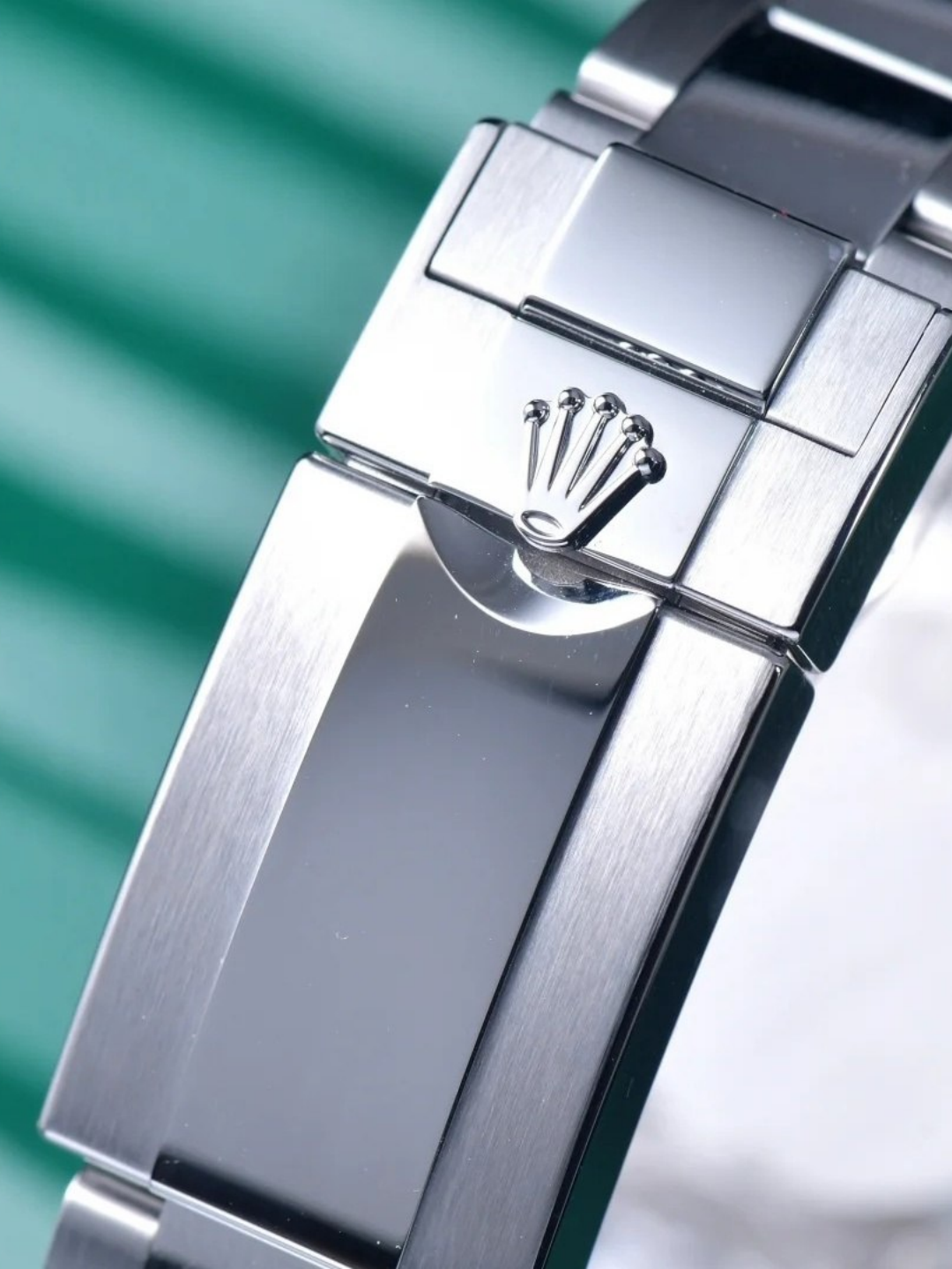 Rolex Prestige Series Yacht Model M126622-0002  Watch